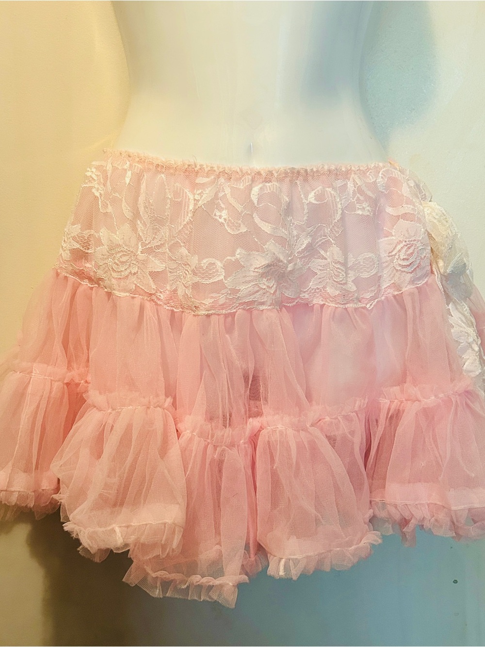 Lace Tiered Kawaii Petticoat- Pink